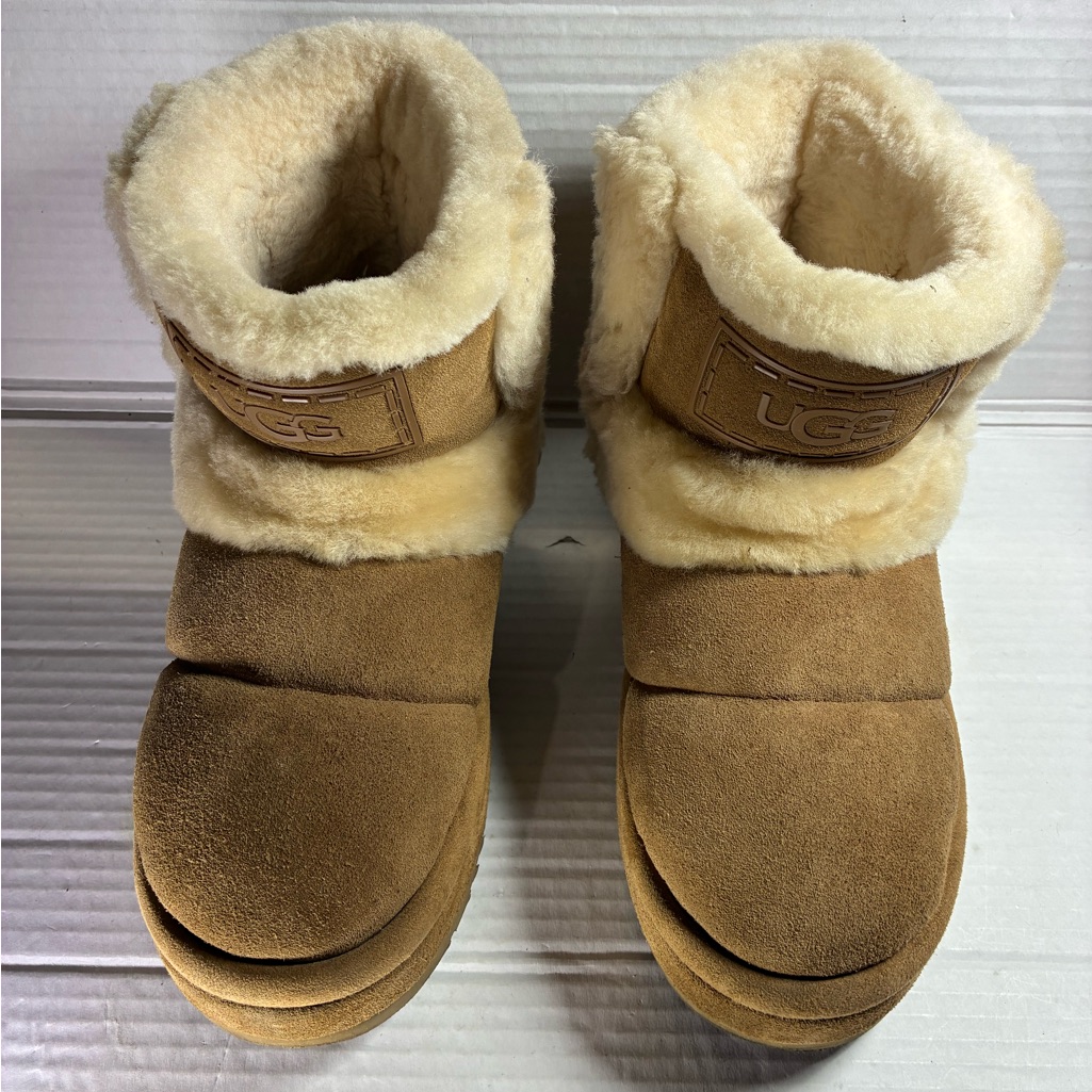 Ugg Classic Chillapeak Tan Used (Not Box)